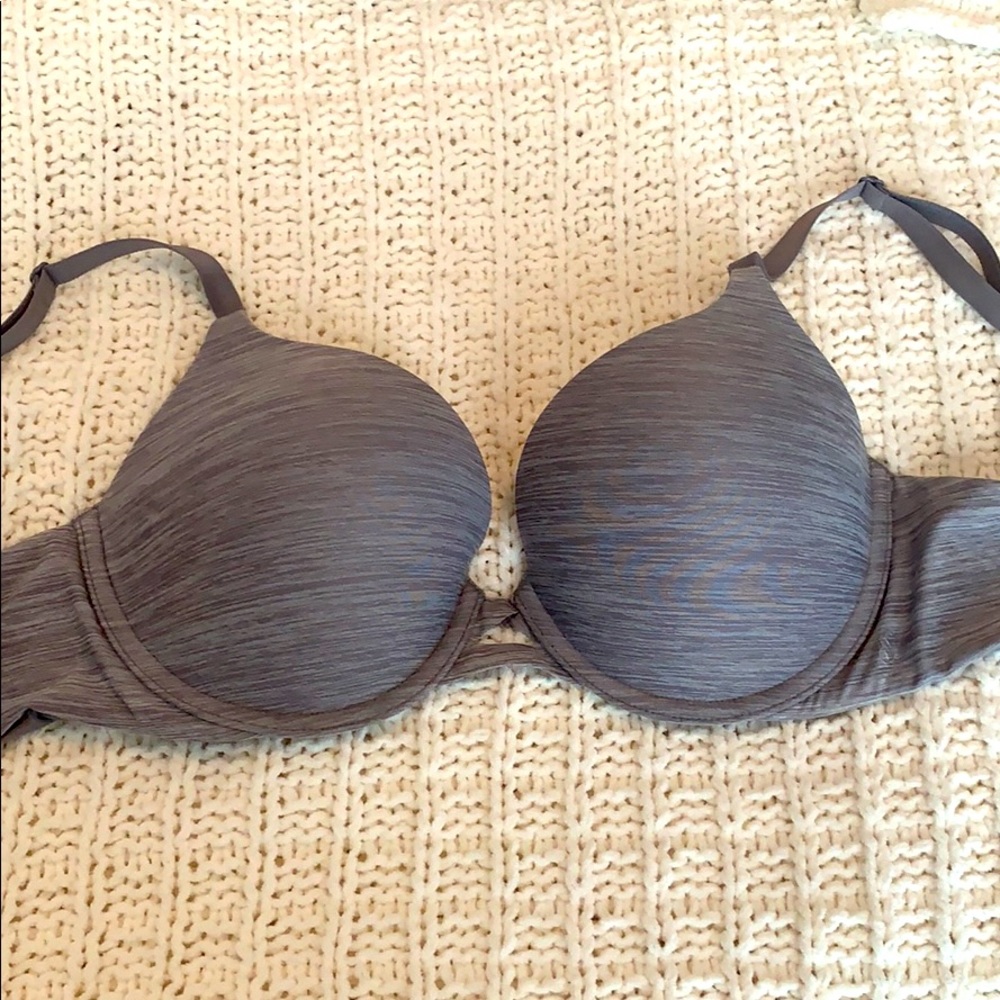 VS Bra